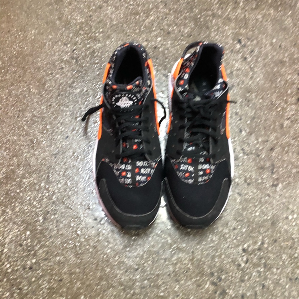 Men Nike air shoes